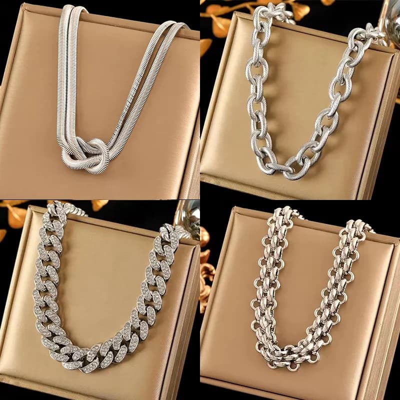 Halskedja i rostfritt stål med silverfärgad choker