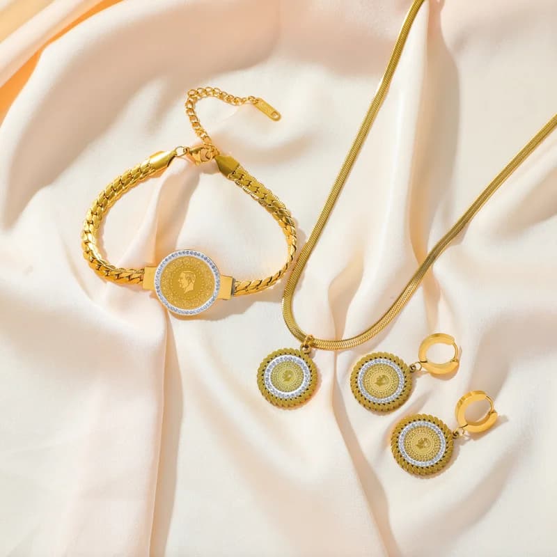 Set med halsband, armband och örhängen – myntporträtt med zirkonia